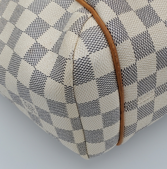 ๐ SOLD ๐ Louis Vuitton Totally PM in Damier Azur - Picture 10 of 17